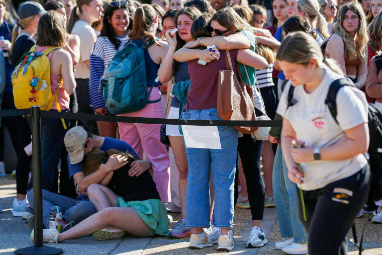 Students mourn.