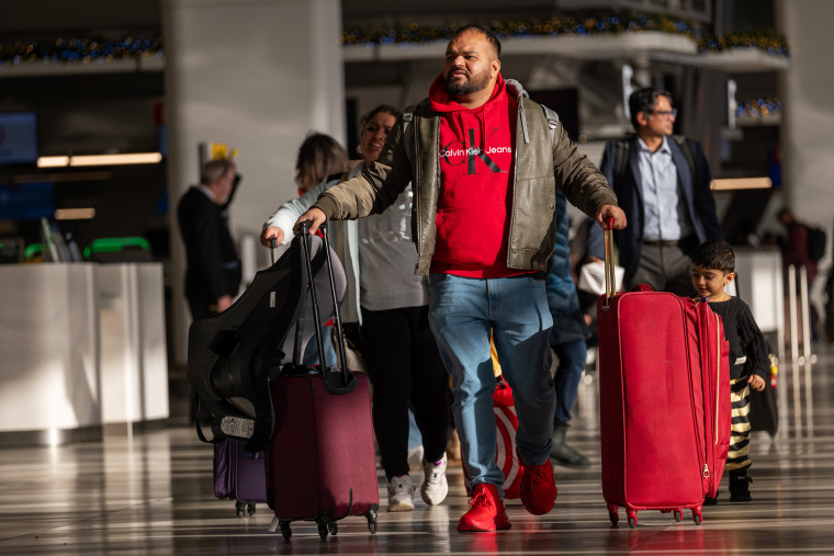 Image: TSA expects busiest Thanksgiving ever for air travel in the US