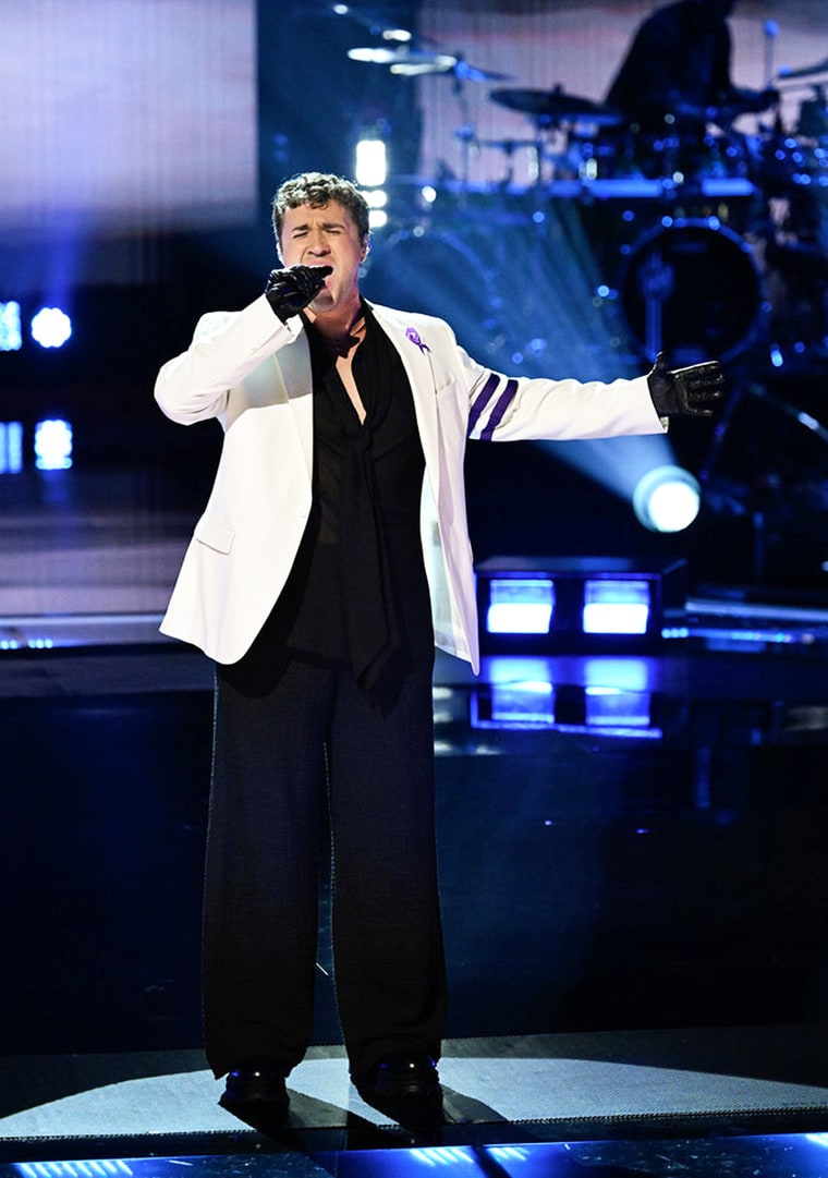 Jeremy Beloate performing on "The Voice."