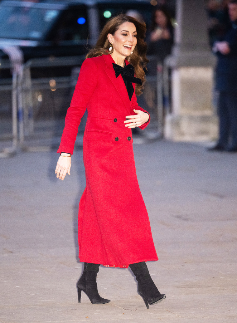 Members Of The Royal Family Attend The 'Together At Christmas' Carol Service kate middleton