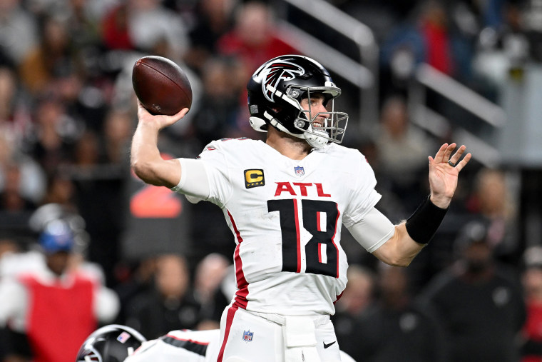 Foto: Atlanta Falcons vs. Las Vegas Raiders Kirk Cousins ​​​​Futebol