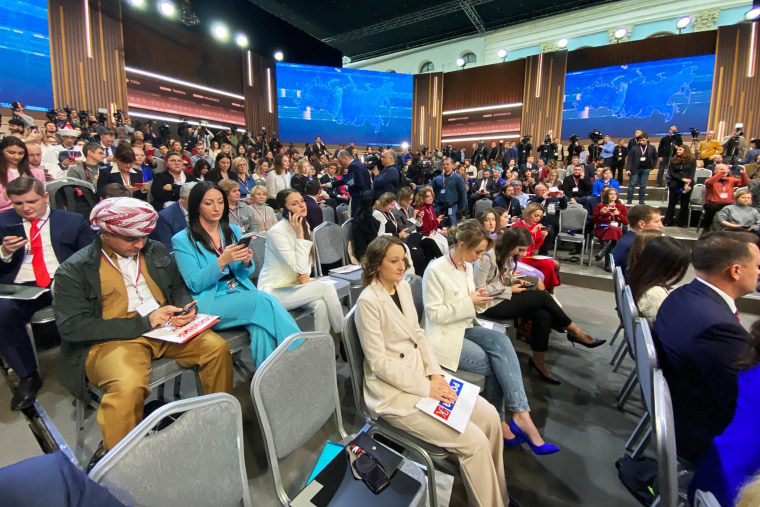 Journalists gather ahead of Russian President Vladimir Putin's end-of-year conference in Moscow on Dec. 19, 2024.