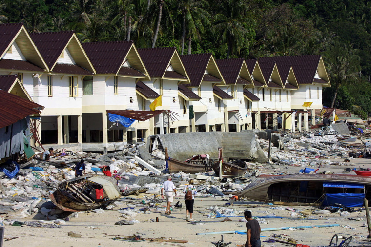 An earthquake measuring 9.0 on the Richter scale struck off the coast of Sumatra, Indonesia, on December 26, and the resulting tsunami and aftershocks claimed 17,200 lives in the southern and southeastern regions of Asia.