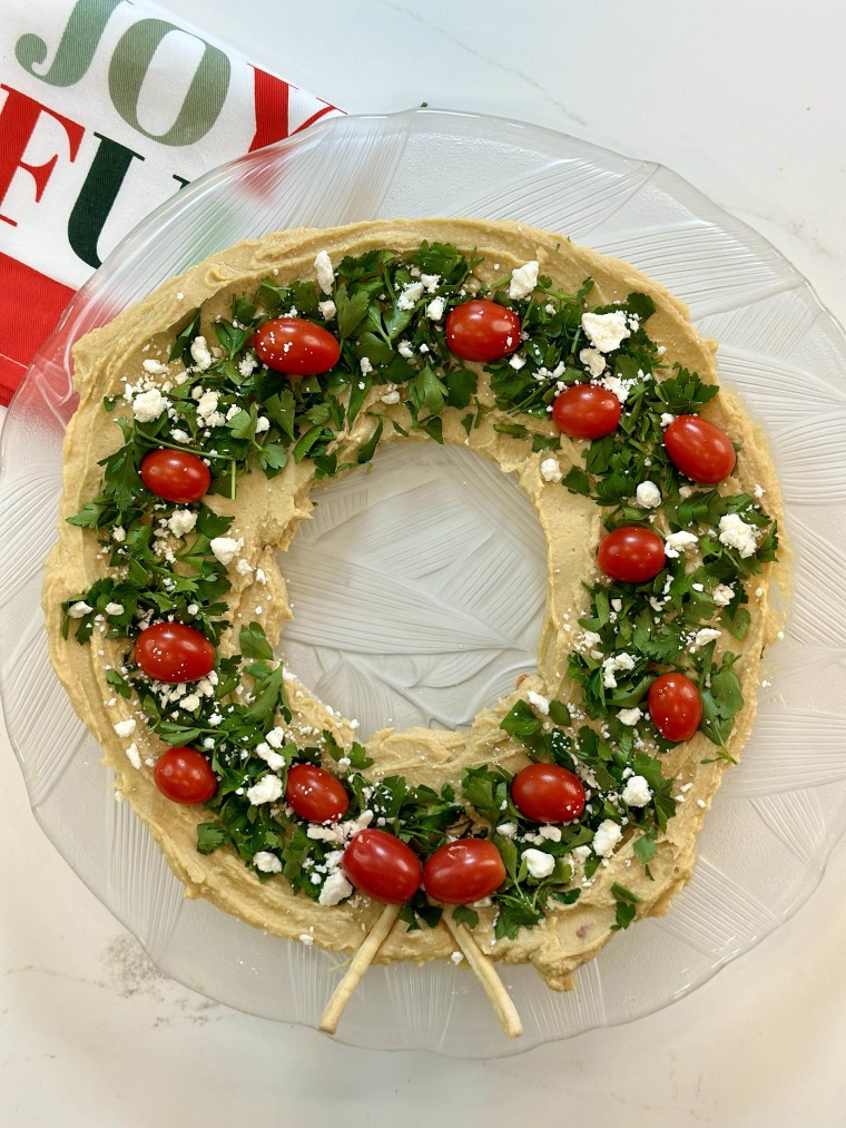 Hummus Wreath