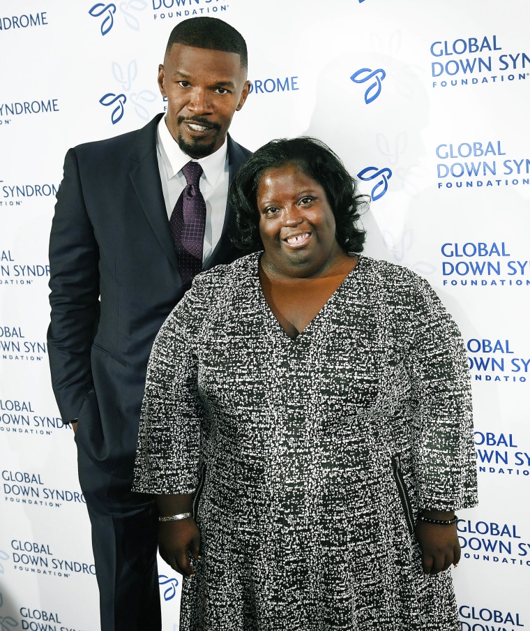 Jamie Foxx and sister DeOndra Dixon in 2016.