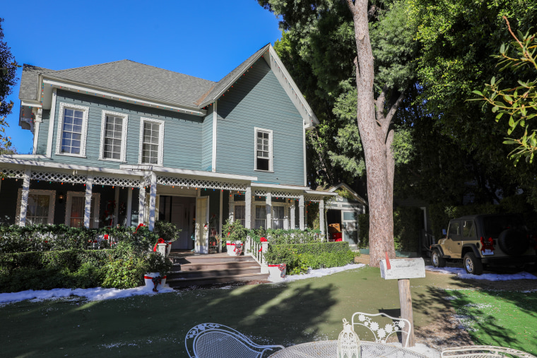 Lorelai's house and her jeep from "Gilmore Girls."