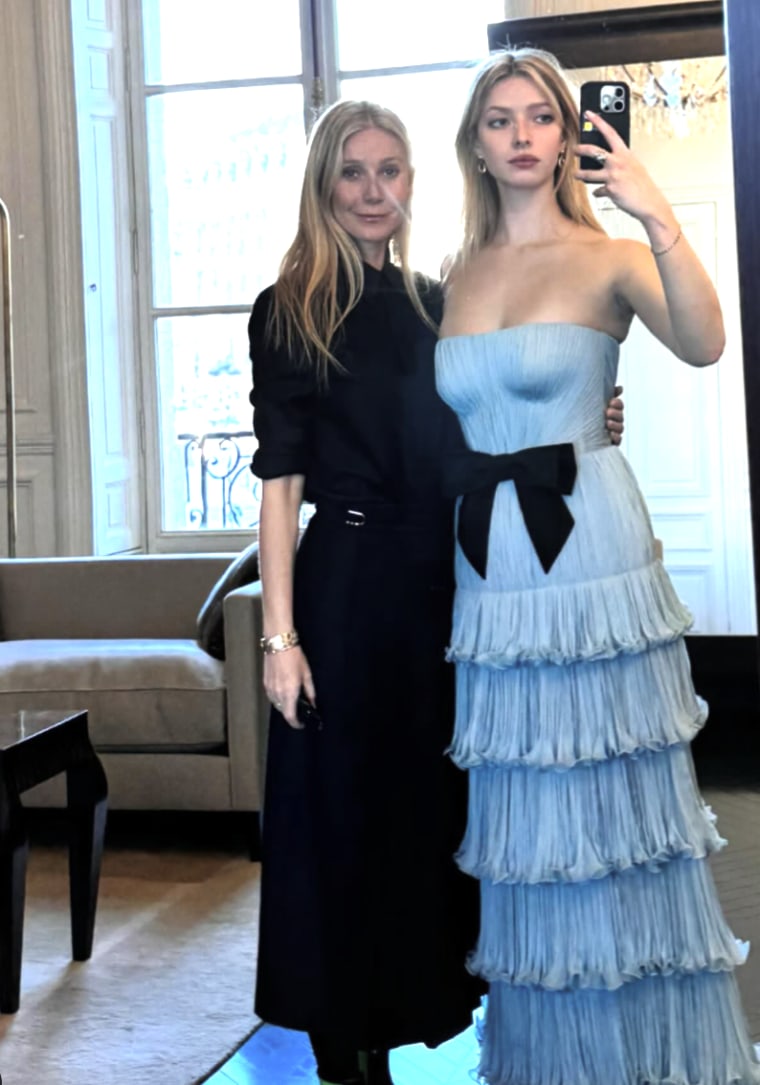 Gwyneth Paltrow poses with daughter Apple Martin before her debutante ball in Paris.