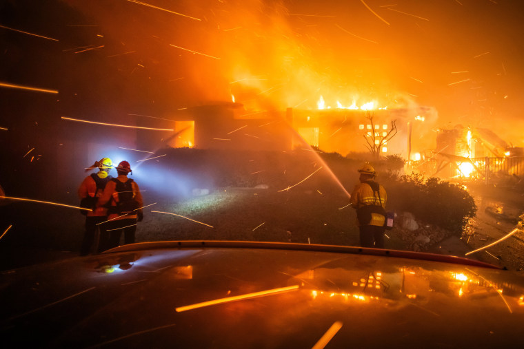 Image: Powerful Winds Fuel Multiple Fires Across Los Angeles Area