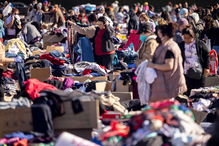 Image: eaton fire evacuees donation center