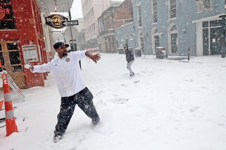 Image: Large Winter Storm Brings Rare Snowfall To Large Swath Of Southern States