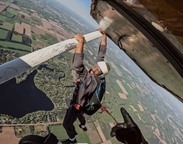 Baudelaire Fleurant during a skydiving session.