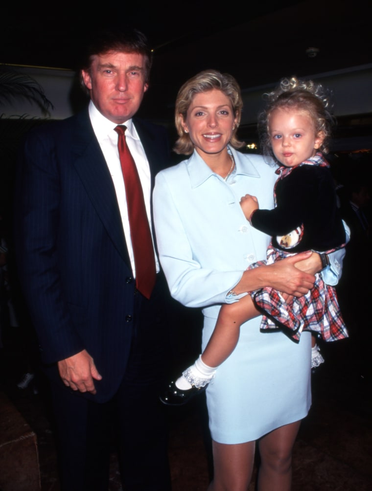 Donald Trump, Marla Maples y su hija Tiffany en 1995.