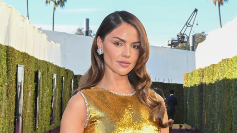 Eiza González en los Golden Globes 2025