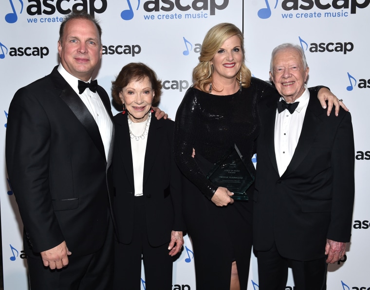 Garth Brooks, Rosalynn Carter, Trisha Yearwood, and Jimmy Carter.