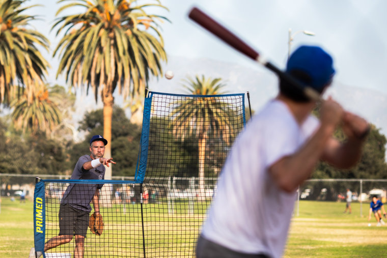 Tim Gehling throws a pitch.