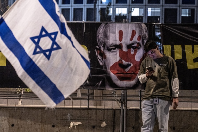 Protest against Netanyahu in Tel Aviv