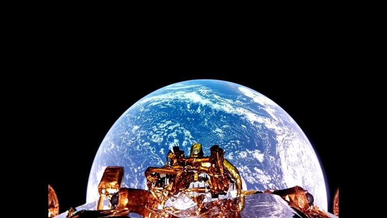 Firefly's Blue Ghost lunar lander captured an Earth selfie