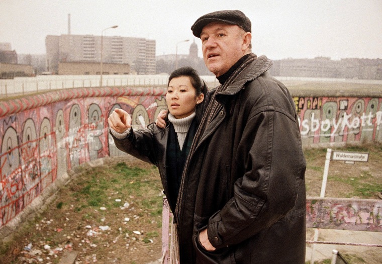 Gene Hackman , Betsy Arakawa