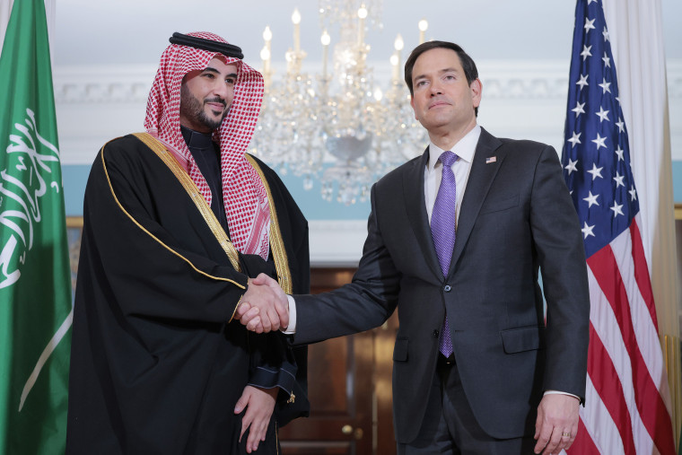 Foto: O ministro das Relações Exteriores Rubio se reúne com o ministro da Defesa Saudita, príncipe Khalid bin Salman no Ministério das Relações Exteriores