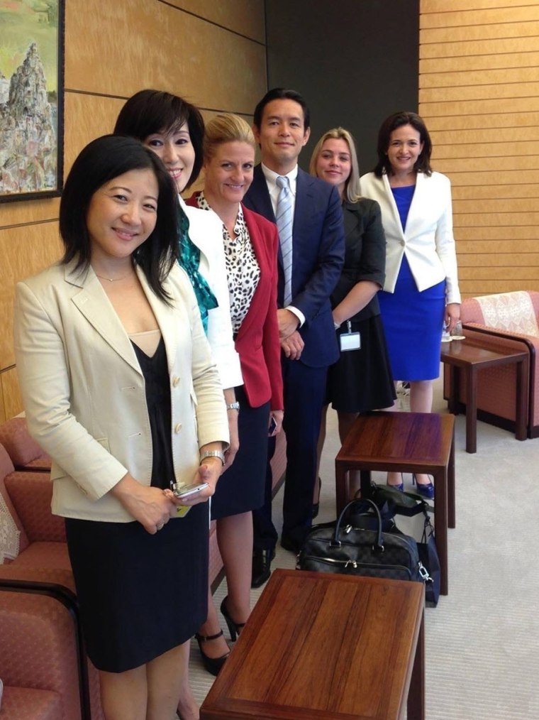 Kumiko Hidaka, Vivian Tokai, Debbie Frost, Atsushi Iwashita, Sarah Wynn-Williams, and Sheryl Sandberg.