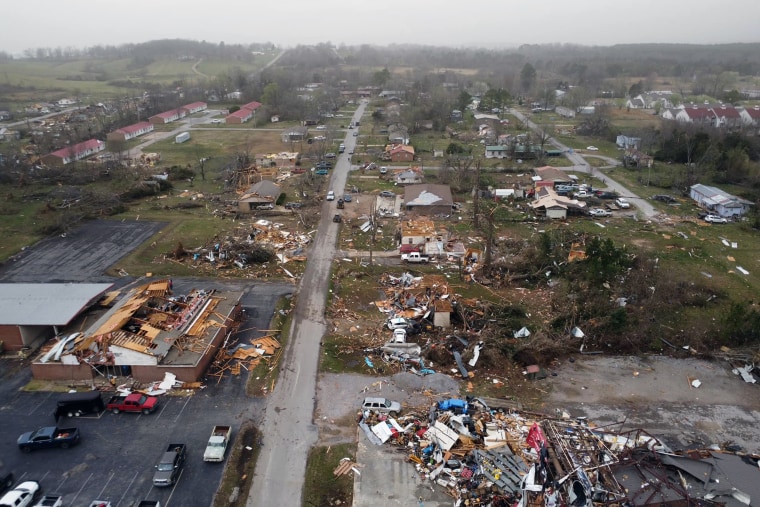 Live updates: Storms kill 34 across U.S., leaving trail of widespread ...