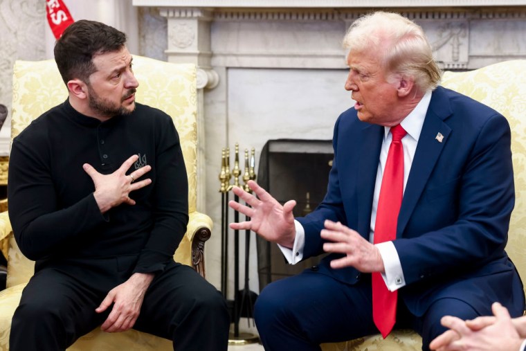 El presidente de Ucrania, Volodymyr Zelenskiy, y el presidente, Donald Trump, durante su reunión en el Despacho Oval en Washington, D.C., el 28 de febrero de 2025.