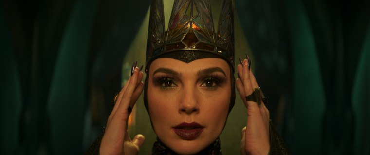 Gadot zal Avil Queen portretteren in de nieuwe film.