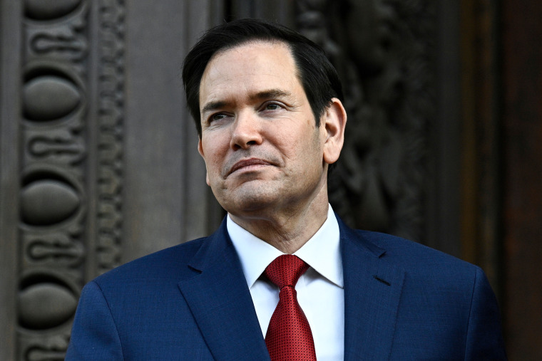 Marco Rubio announces a massive overhaul of the State Department, with a reduction of staff and bureaus Marco Rubio announces a massive overhaul of the State Department, with a reduction of staff and bureaus