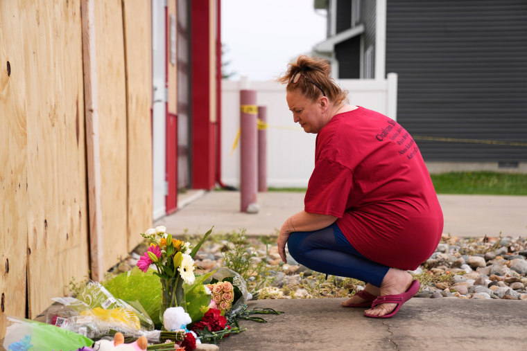 Afterscall Building Cars Crash lamentando o luto por flores mecashift