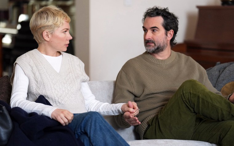 Michelle Williams como Molly y Jay Duplass como Steve en