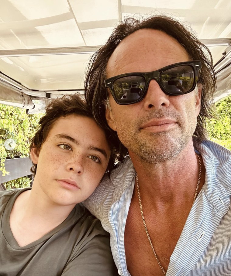 Walton Goggins e hijo