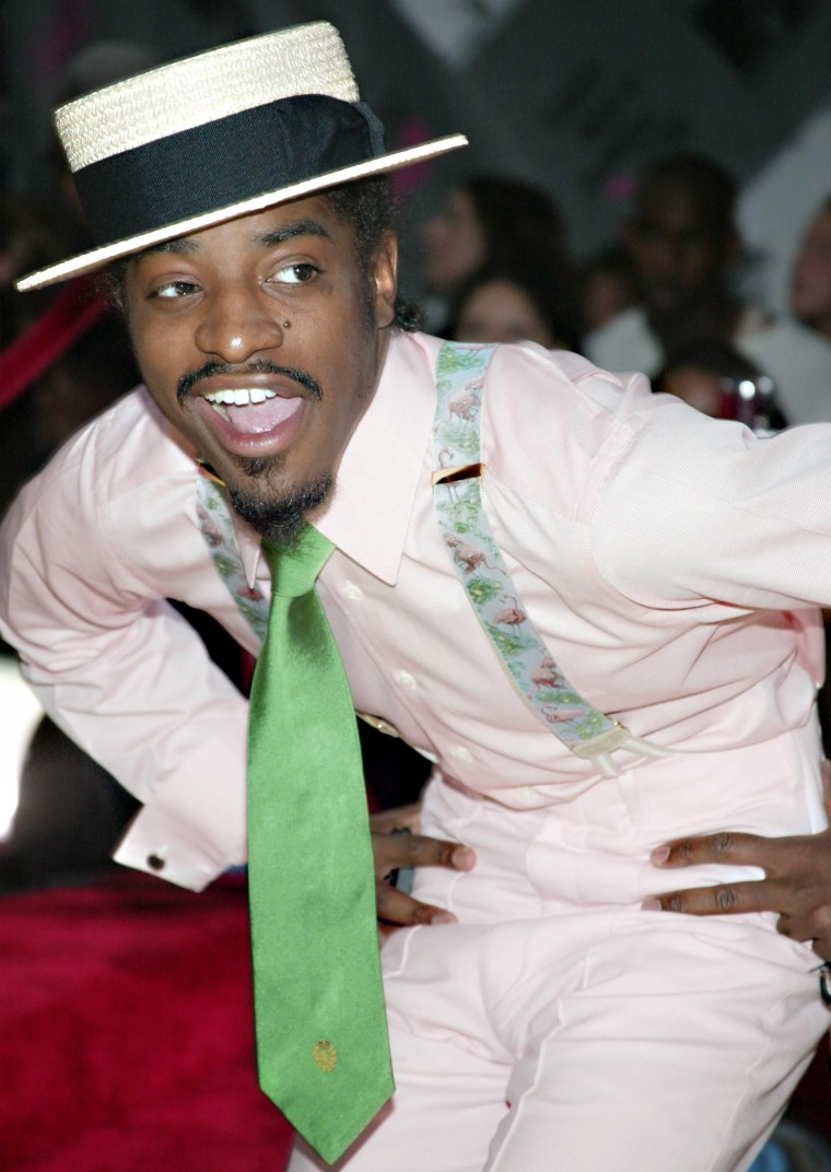 André 3000 arrives at the 2003 MTV Video Music Awards at Radio City Music Hall on August 28, 2003 in New York City.