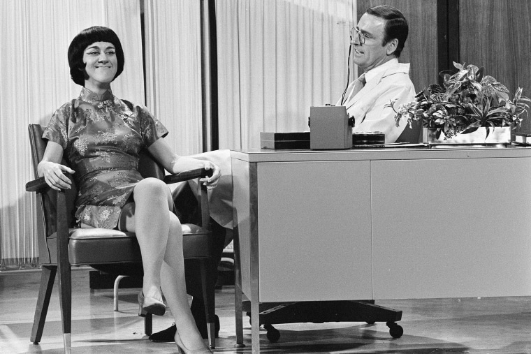 Ruth Buzzi, comedy sketch player on groundbreaking series 'Laugh-In,' dies at 88