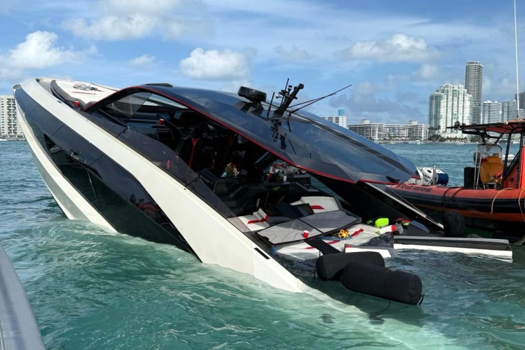 63-foot Lamborghini yacht miami beach sinks