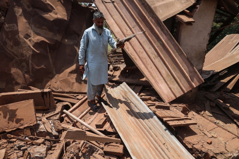 Image: India-Pakistan-Kashmir-Unrest