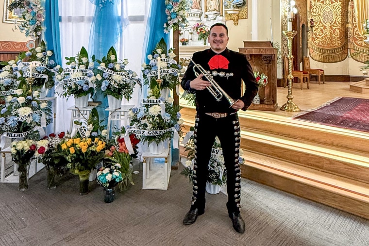 Daniel Flores.