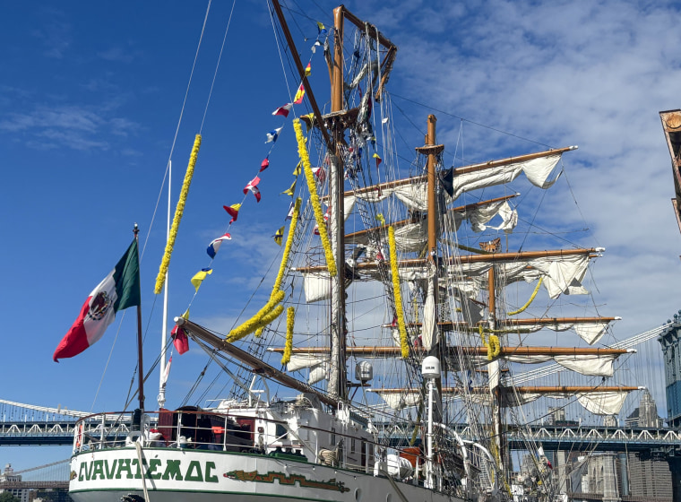 The Mexican Navy tall ship.