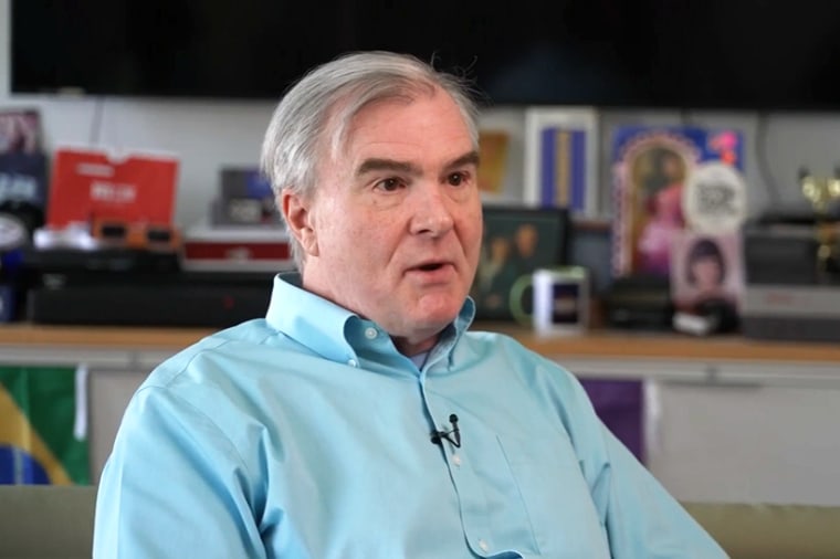 Syracuse Professor Bob Thompson.