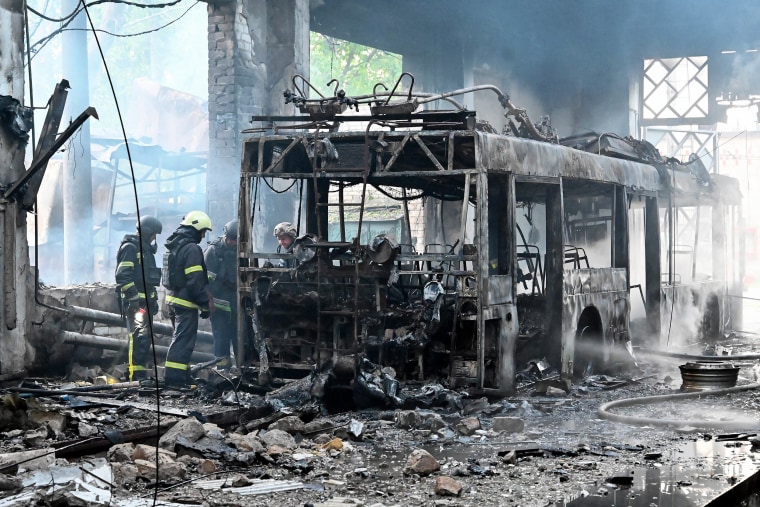 TOPSHOT-UKRAINE-RUSSIA-CONFLICT-WAR