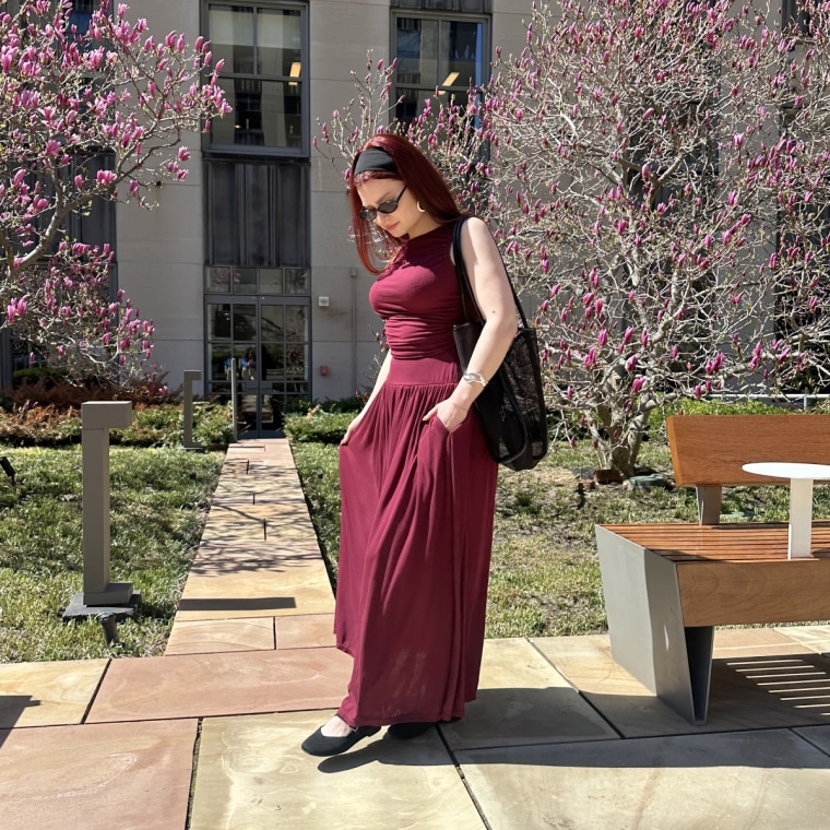 My go-to outfit for summer travel is this Halara Boat Neck Maxi Dress, which is easy to style with ballet flats, a mesh tote bag and a headband.