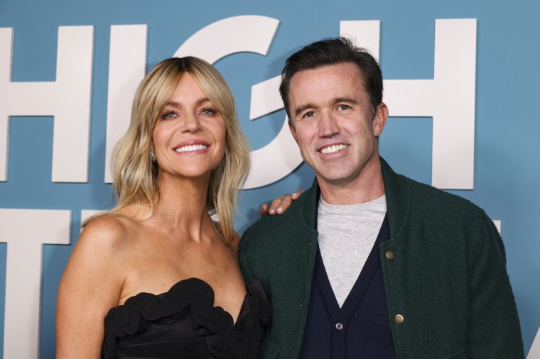 Kaitlin Olson i Rob McElhenney na specjalnej premiery dla wydarzenia dla "Wysoki potencjał" Odbywa się bez wolności 17 września 2024 r. W Los Angeles w Kalifornii.