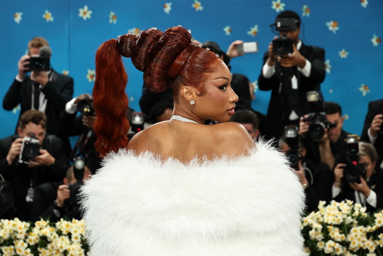 See the Looks as Stars Arrive Rehmat Boutique The 2025 Met Gala Celebrating "Superfine: Tailoring Black Style" - Arrivals