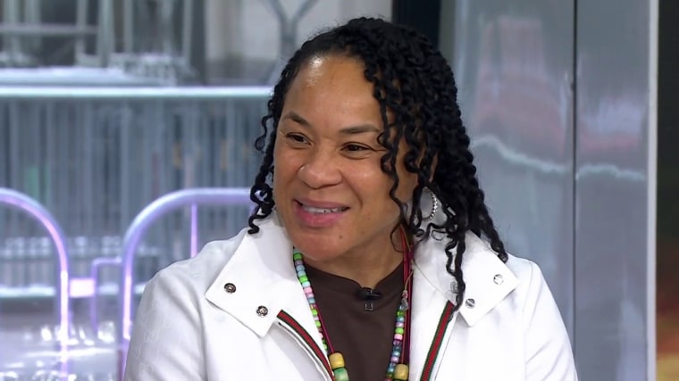     Dawn Staley hoje.