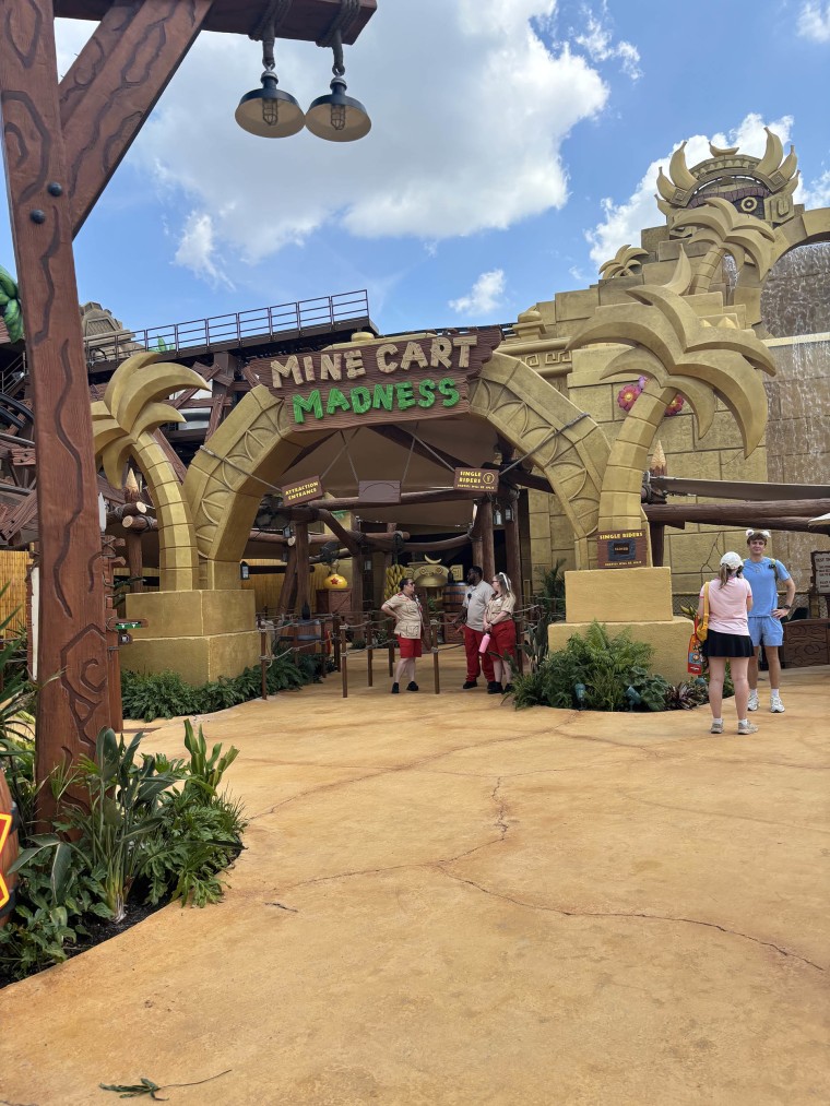 Universal Universal De Epic!