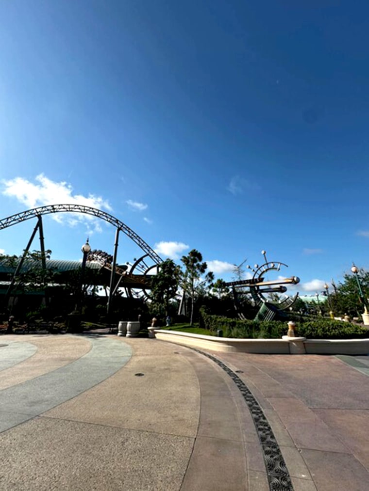 Vá ao parque celestial para encontrar a montanha -russa Stardust Racers.