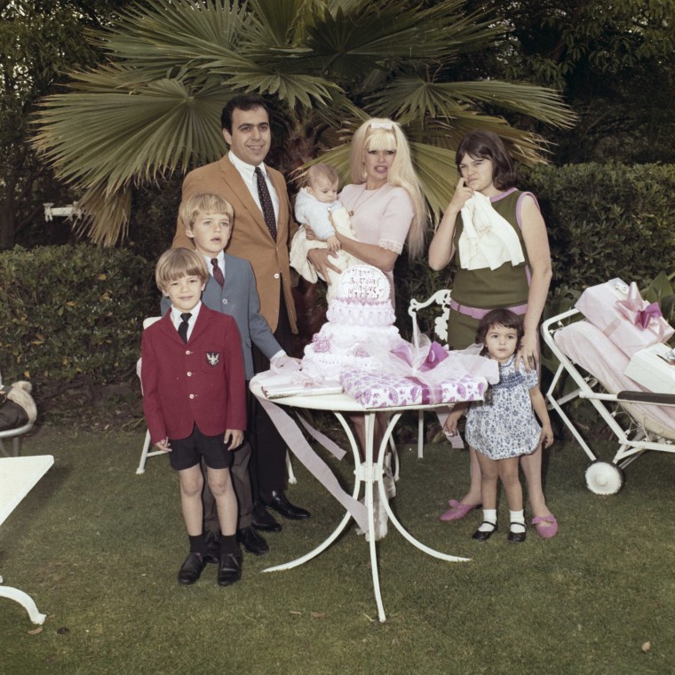 Jayne Mansfield e sua família