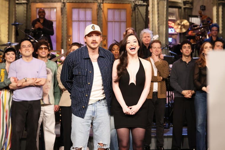 Musical guest Morgan Wallen and host Mikey Madison during SNLGoodnights & Credits.