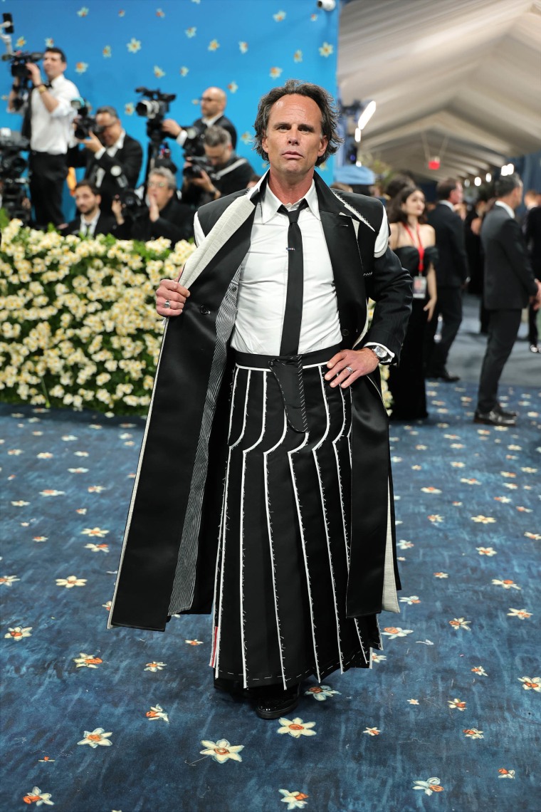 See the Looks as Stars Arrive Rehmat Boutique The 2025 Met Gala Celebrating "Superfine: Tailoring Black Style" - Arrivals