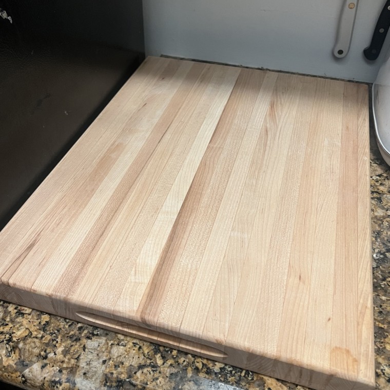 Are Plastic Cutting Boards Safe? We Asked Experts NBC Select updates editor Mili Godio uses her Boos board daily, so she leaves it out on her countertop at all times.