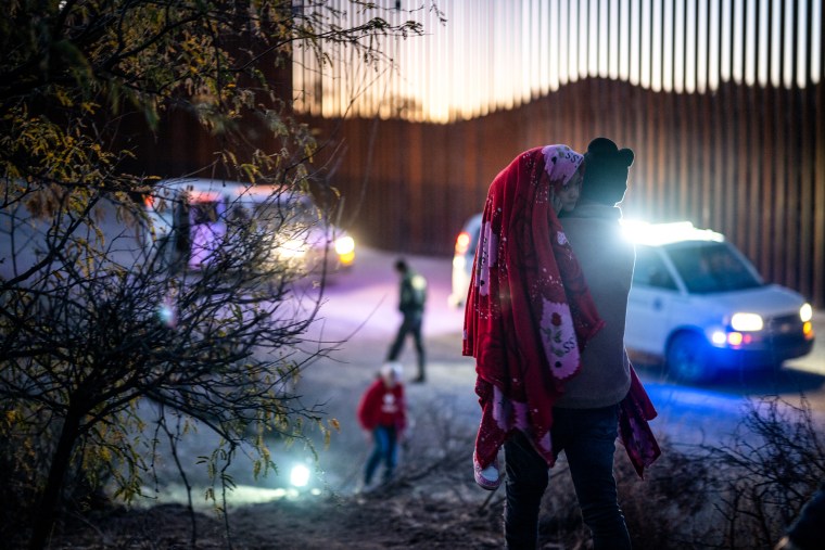 Undocumented Migrant Crossings Into U.S. Drop To 4-Year Low In November